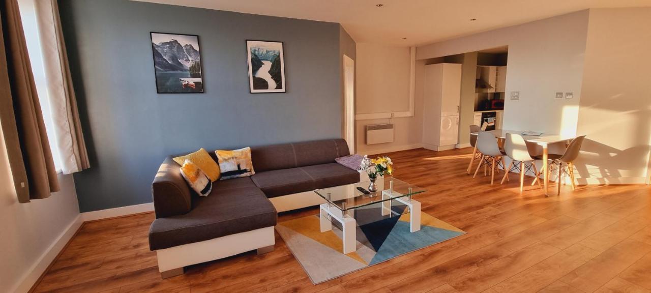 Modern And Spacious Swansea Centre Apartment Zewnętrze zdjęcie